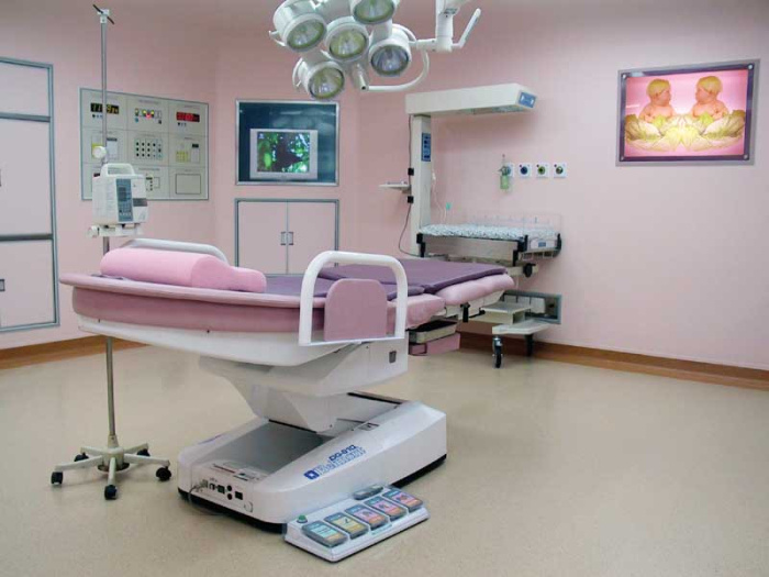 >Laminar flow clean operating room