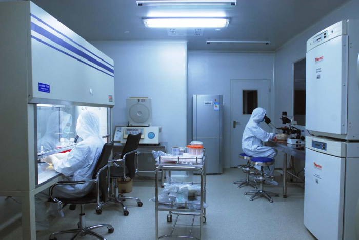 >Discuss the basic requirements and working process of setting up microbial sterility room